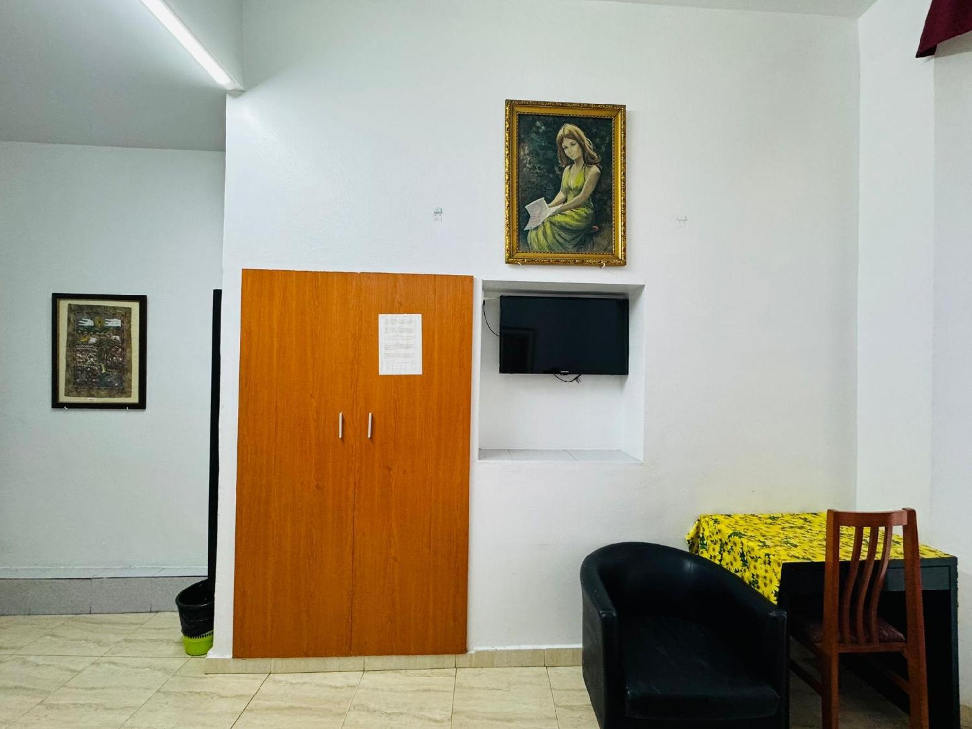 Hostal Mont Thabor — Photos 1